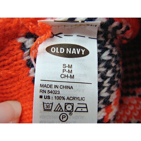 Old Navy Fair Isle Knit Beanie Hat Red with Lama Design Pom Pom Size S-M Acrylic - Picture 10 of 11